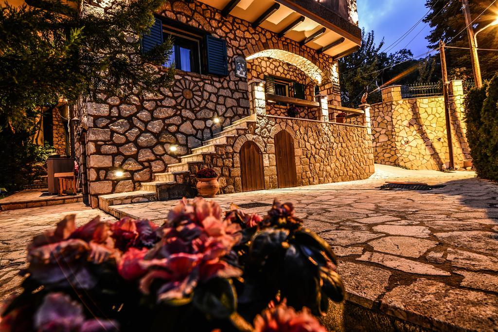 Camelia Suites Synikia Mesi Trikalon Extérieur photo